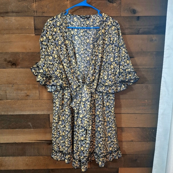 SHEIN Dresses & Skirts - Shein Curve Keyhole Wrap Dress SZ 3X